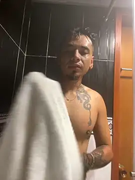 Snapshot of 1Panini21 chatting on 11/26/25, 07:59 1Panini21 online show from 11/26/25, 07:59