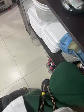 Snapshot of 1Panini21 chatting on 12/05/25, 12:52 1Panini21 online show from 12/05/25, 12:52