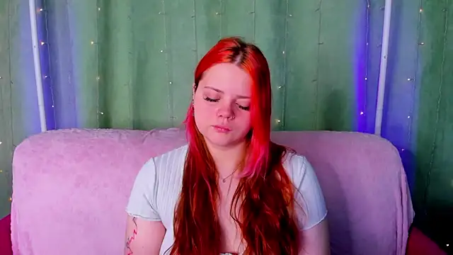Snapshot of KellyFiery chatting on 05/24/26, 01:10 KellyFiery online show from 05/24/26, 01:10