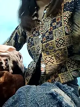 Snapshot of Lovely_girl- chatting on 12/19/25, 06:20 Lovely girl- online show from 12/19/25, 06:20