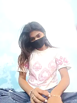 Lovely girl- online show from 12/23/25, 05:49