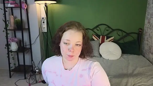 Vlada vv online show from 07/17/26, 04:19