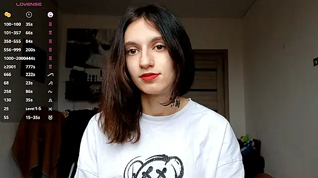 Snapshot of KennaElse chatting on 11/24/25, 07:19 KennaElse online show from 11/24/25, 07:19