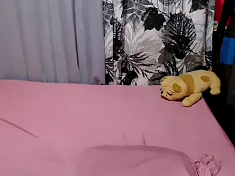 Snapshot of lovelyxmorena chatting on 12/03/25, 12:14 lovelyxmorena online show from 12/03/25, 12:14