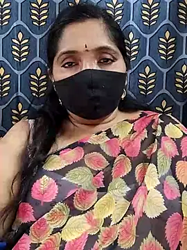 Soni-queen online show from 11/21/25, 04:38