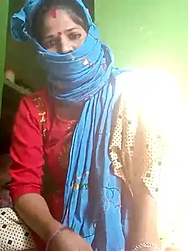 Snapshot of Hot_kire chatting on 12/15/25, 09:35 Hot kire online show from 12/15/25, 09:35