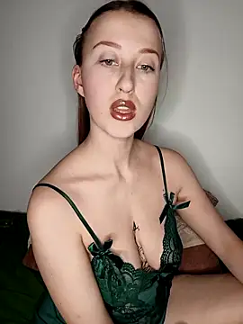 Susiee Redd online show from 04/16/26, 08:42