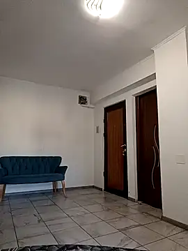 stropinela23 online show from 12/04/25, 06:55