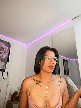 SamathaMay online show from 03/10/26, 01:05