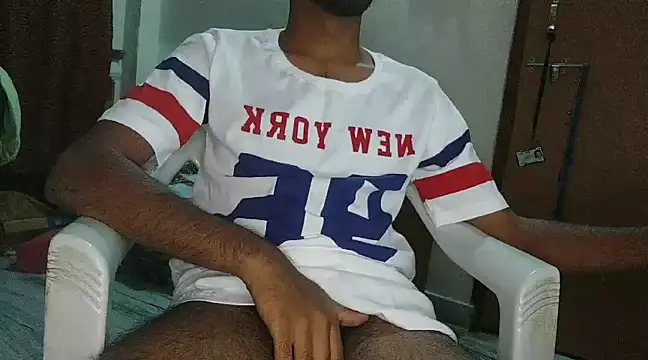 Snapshot of varunvk chatting on 12/16/24, 06:27 varunvk online show from 12/16/24, 06:27