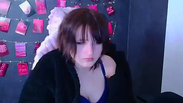 Alice Wonderme online show from 01/05/26, 10:57