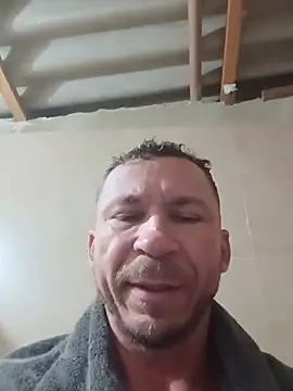 RobertoLuiz84 online show from 07/11/26, 01:52