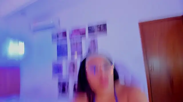 BrianaMyers online show from 12/03/25, 08:29