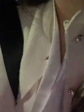 Snapshot of Queen-of-Love chatting on 01/06/26, 11:25 Queen-of-Love online show from 01/06/26, 11:25