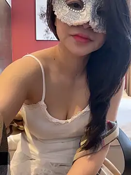 Snapshot of Queen-of-Love chatting on 01/07/26, 08:39 Queen-of-Love online show from 01/07/26, 08:39