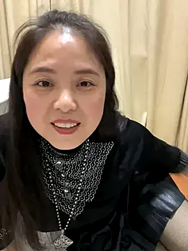 Snapshot of tianwei2567 chatting on 11/21/25, 02:49 tianwei2567 online show from 11/21/25, 02:49