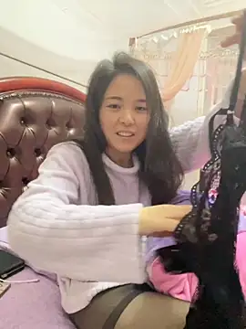 Snapshot of tianwei2567 chatting on 12/03/25, 12:18 tianwei2567 online show from 12/03/25, 12:18