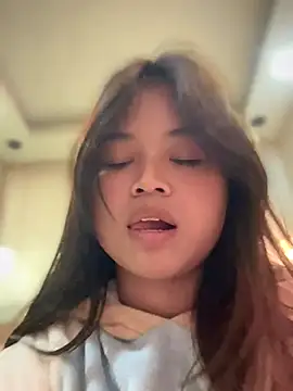 Snapshot of Toffee-00 chatting on 11/24/25, 08:25 Toffee-00 online show from 11/24/25, 08:25