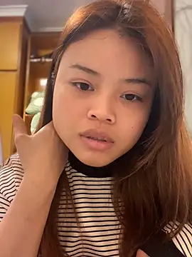 Toffee-00 online show from 05/11/26, 07:36