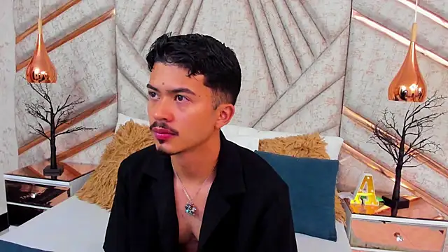 NicolaiKarav online show from 11/28/25, 11:02