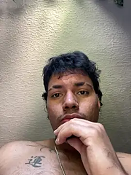 Snapshot of Henry_villa23 chatting on 07/10/26, 03:36 Henry villa23 online show from 07/10/26, 03:36