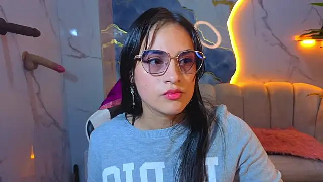 Snapshot of Anny_Star_Tx chatting on 05/20/26, 07:53 Anny Star Tx online show from 05/20/26, 07:53