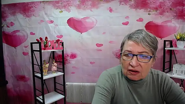 OlgaLuck online show from 04/15/26, 05:03