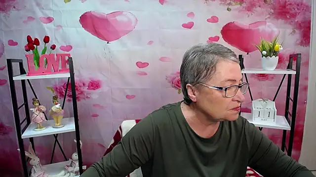 OlgaLuck online show from 05/11/26, 05:13
