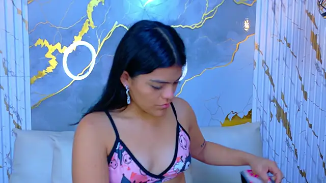 NIKIBUNNY online show from 12/18/25, 01:50