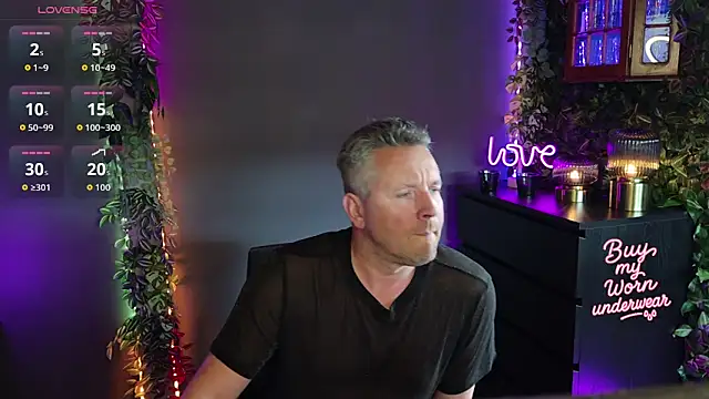 Hunter Fl online show from 04/13/26, 03:39