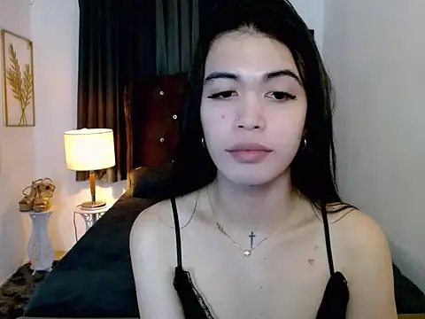 hollyyumiloove online show from 03/02/26, 10:33