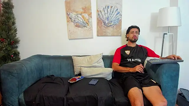 heteros curious online show from 03/19/26, 11:53