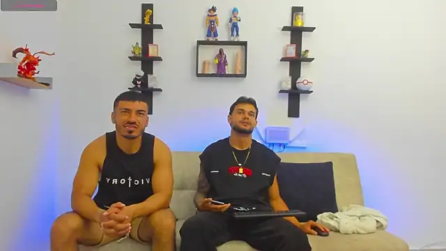 heteros curious online show from 03/24/26, 11:43