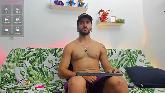 heteros curious online show from 05/29/26, 08:18