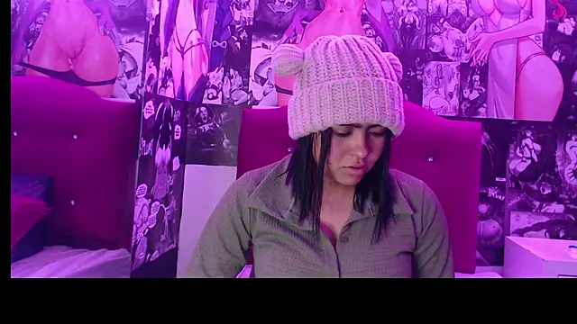 mia violet8 online show from 11/30/25, 11:09