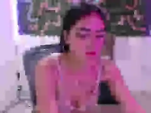 Snapshot of bonnie_blue_18 chatting on 11/24/25, 01:55 bonnie blue 18 online show from 11/24/25, 01:55