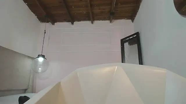 Izelevans online show from 03/30/26, 12:17