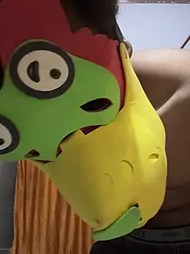 Snapshot of lustdemon33 chatting on 03/02/26, 10:27 lustdemon33 online show from 03/02/26, 10:27