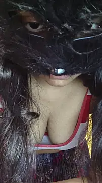 SameeraReddy19 online show from 12/22/25, 02:03