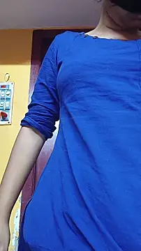 SameeraReddy19 online show from 05/14/26, 10:22