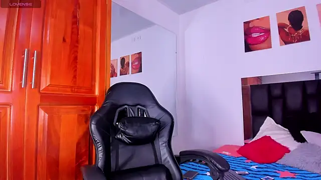 ValeryTs1 online show from 04/10/26, 06:23