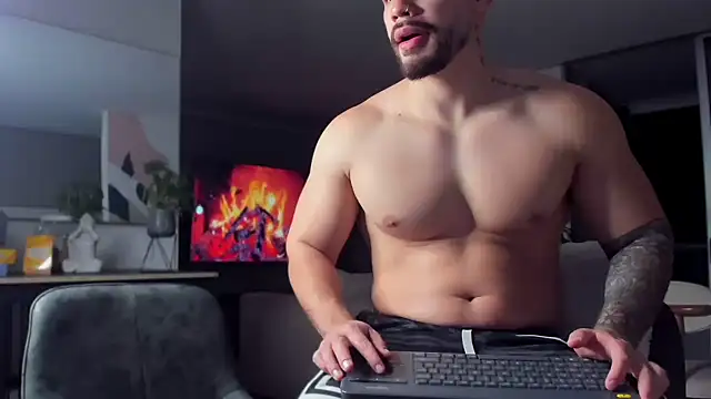 Valenthino Salvatore online show from 04/18/26, 03:21