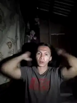 Snapshot of lovelycarla32 chatting on 12/05/25, 02:47 lovelycarla32 online show from 12/05/25, 02:47