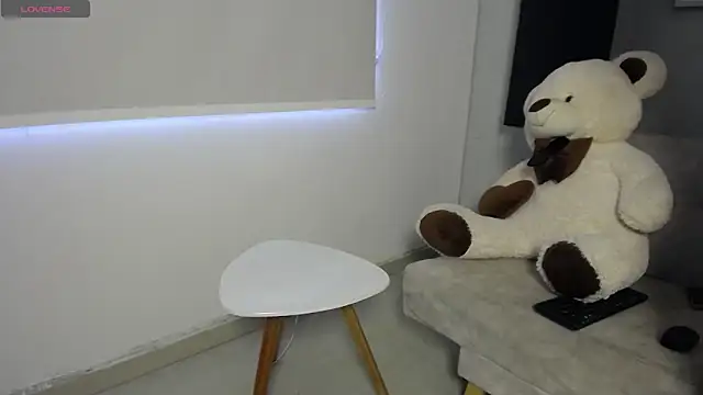 sansa stark love online show from 01/10/26, 09:30