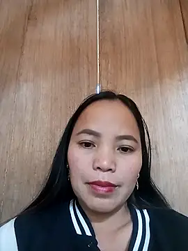 Snapshot of Tisami-suca chatting on 11/26/25, 03:40 Tisami-suca online show from 11/26/25, 03:40