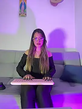 hanna  jones7 online show from 01/18/26, 10:13