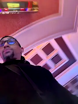 MTheRealrDLlongCrippler online show from 12/17/25, 03:45