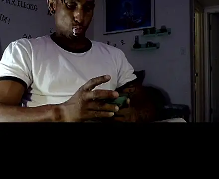 Snapshot of MTheRealrDLlongCrippler chatting on 08/05/26, 04:15 MTheRealrDLlongCrippler online show from 08/05/26, 04:15