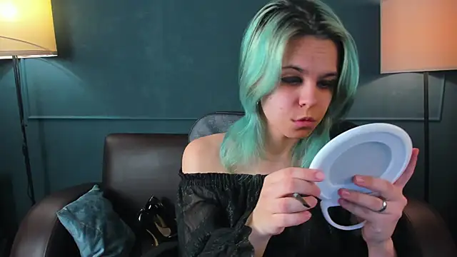 LiraBelle online show from 02/27/26, 03:17