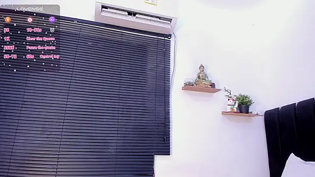 hinnataSmilerr online show from 04/10/26, 09:52